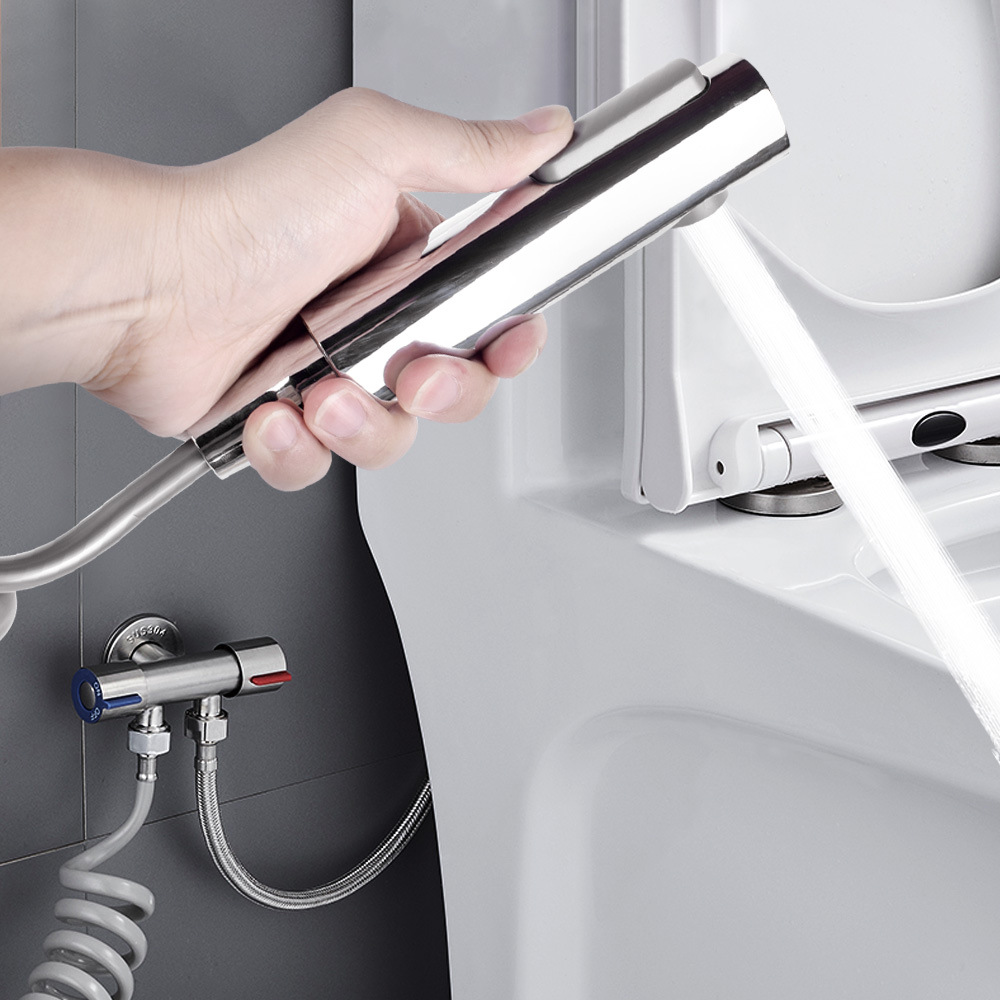 Toilet companion flushing water gun head, bathroom high-pressure spray gun, gray-black feminine wash, toilet pressurized nozzle, water pipe Item Picture