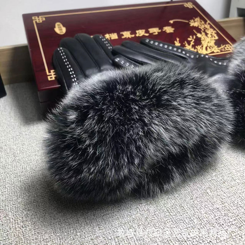 2024����ë����ƤŮʿ���׶������Ᵽůʱ����Ƥ�������׿羳����