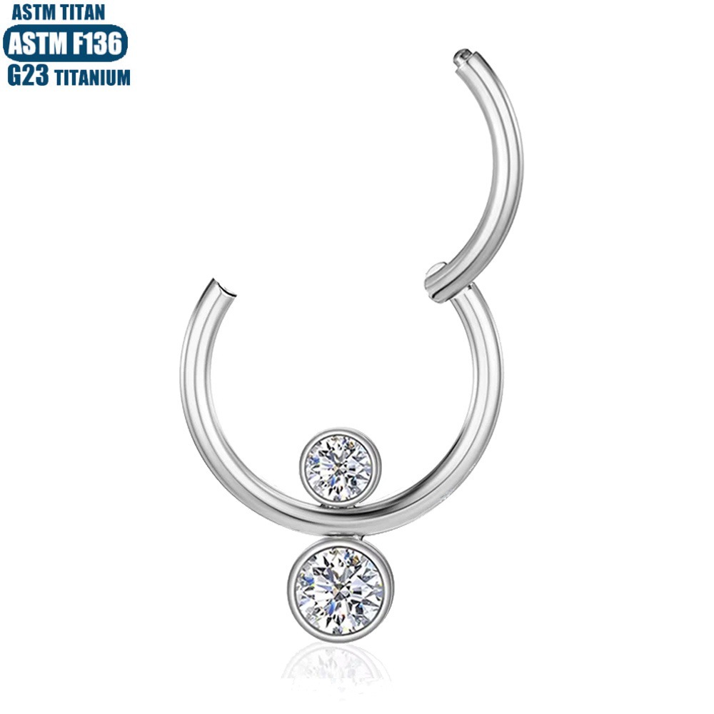 16G labret stud size and finish detail