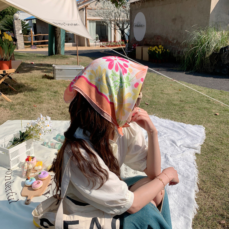 シルクタオルの女性のオリジナルデザイン綿麻の小さい方の巾の甘い新型の田園の花の襟の巾の薄い通気性の日焼け止めの頭巾|undefined