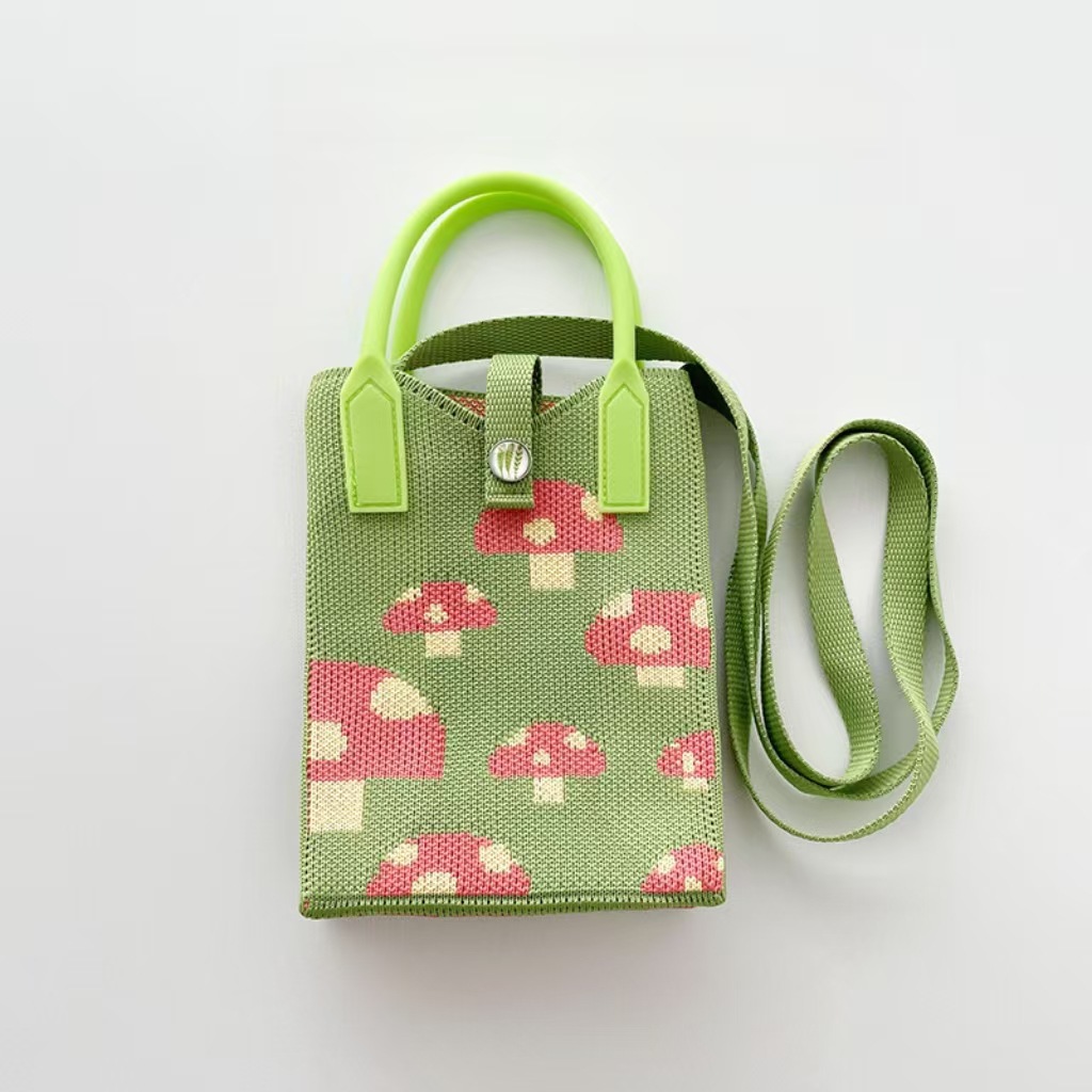 新商品の幸運で金持ちになりました。小銭入れが可愛いです。