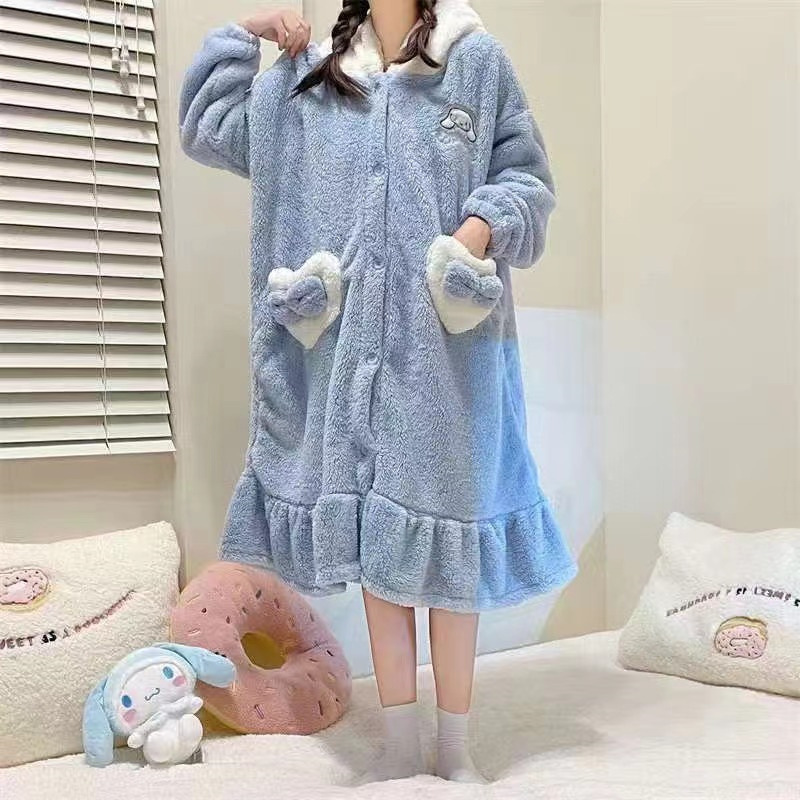 珊瑚绒睡袍女冬季加厚加绒睡裙卡通长款睡衣外穿刺绣甜美家居服女|undefined
