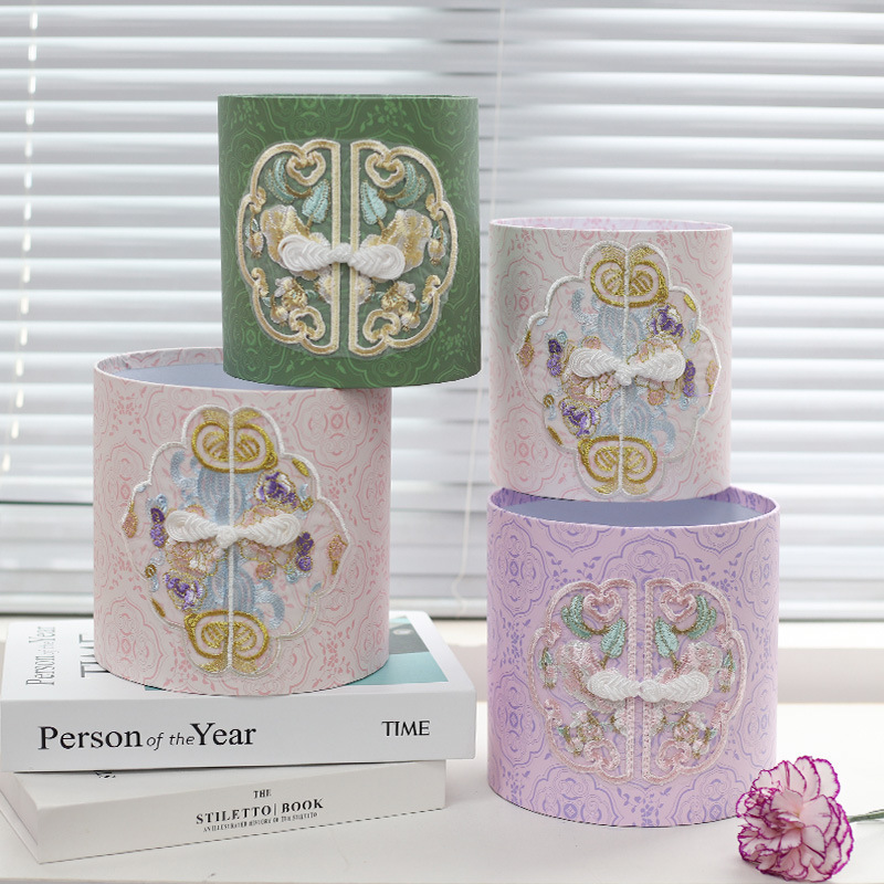 七夕节中式云肩桶国风刺绣花边套二抱抱桶花束鲜花插花桶批发