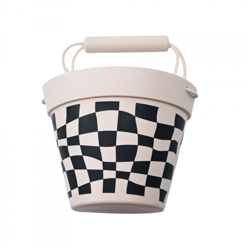 Los fabricantes venden al por mayor cubos de playa, cubos de pesca, cubos de plástico, juguetes para niños