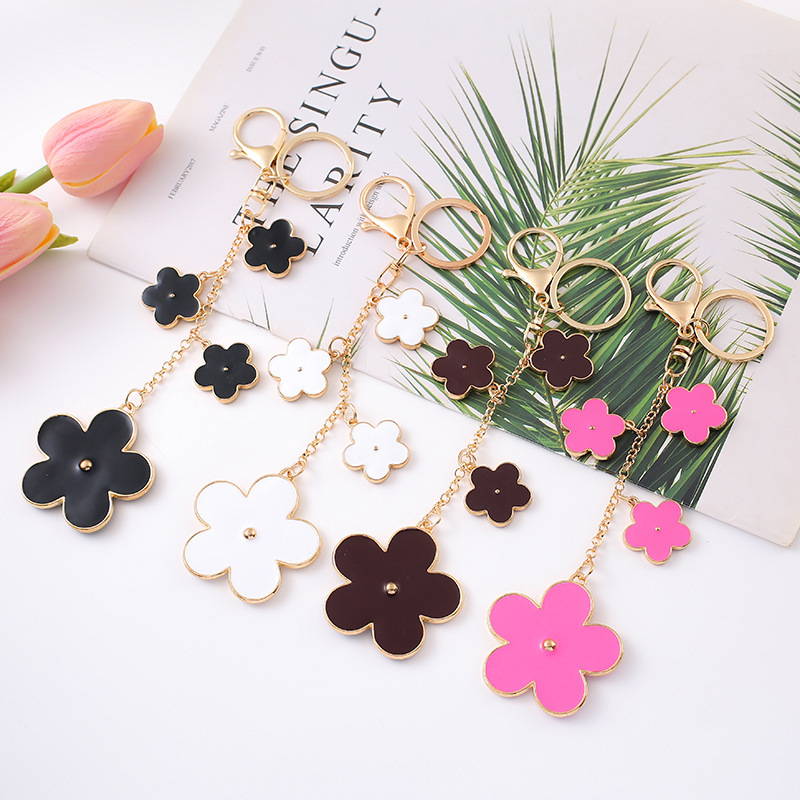 Cross-Border Alloy Peach Blossom Keychain Crystal Pendant Diamond-Encrusted Flower Bag Keychain Jewelry Wholesale Car Key