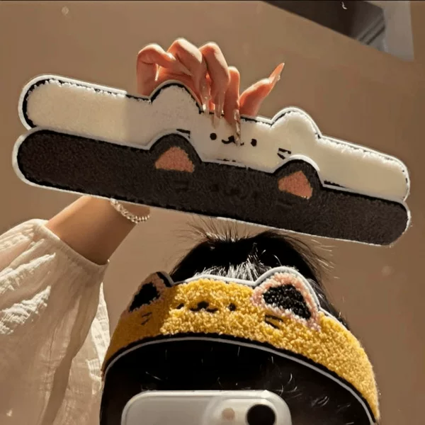 Cute cartoon lying cat magic hair clip headband, hair patch for students' daily commuting and hair styling