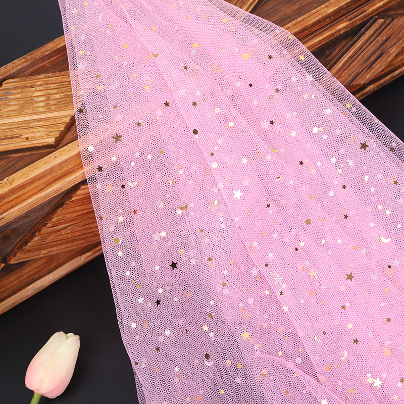 Nuevo 1.5m punzonado malla estrella y luna tela de malla hermosa tela de malla mano canasta de flores decoración dura y suave puede ser ajustada