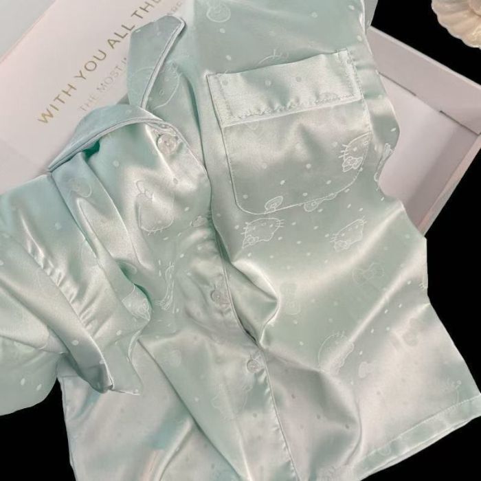 Verano transfronterizo imitación hielo seda KT gato jacquard pijamas pantalones cortos de manga corta para mujer nuevo cárdigan de seda traje fino de servicio a domicilio