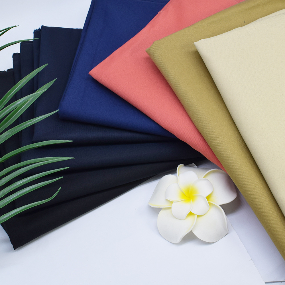 2023年薄款涤棉面料休闲裤工装裤布料双面斜纹男裤布料