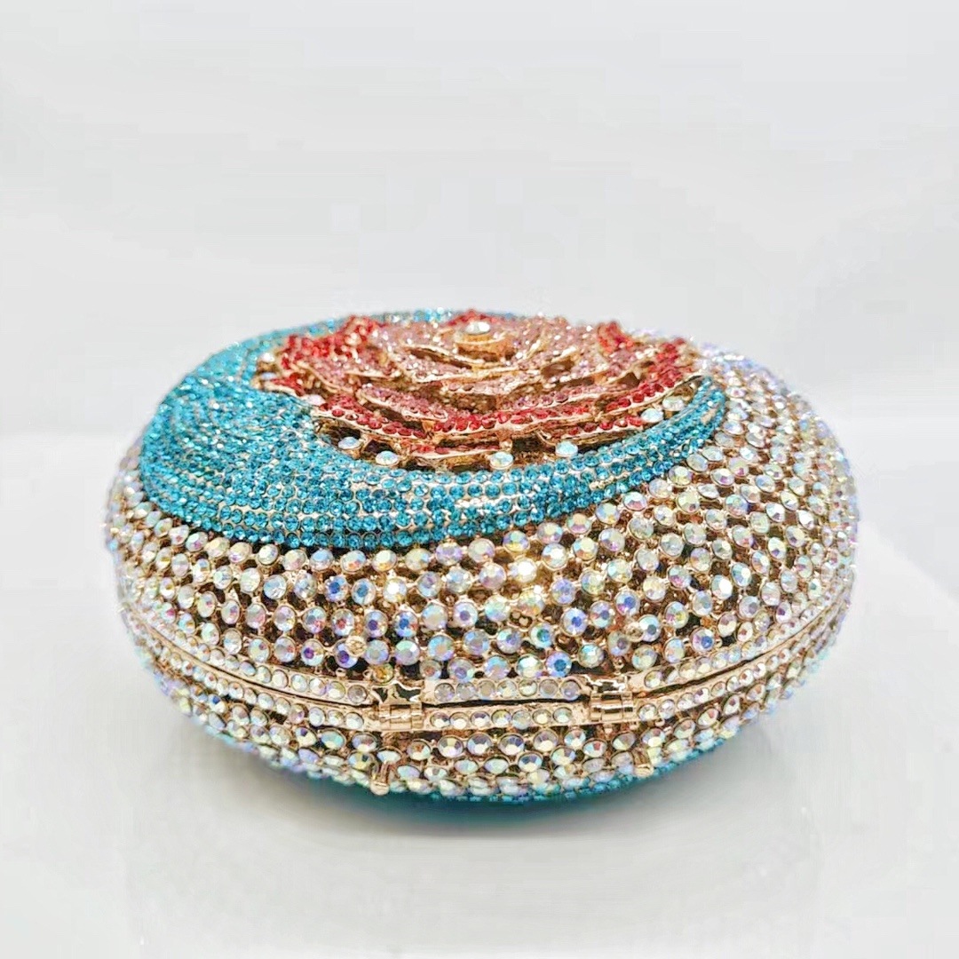 Nuevo cross-border moonflower diamond banquete bolsa de diamantes bolsa de mano bolsa de flores huecadas bolsa de oro