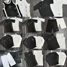 ��ʿ�˶����䱳���ܲ�T�������·��������з��ߵ�͸���ź��ٸ���