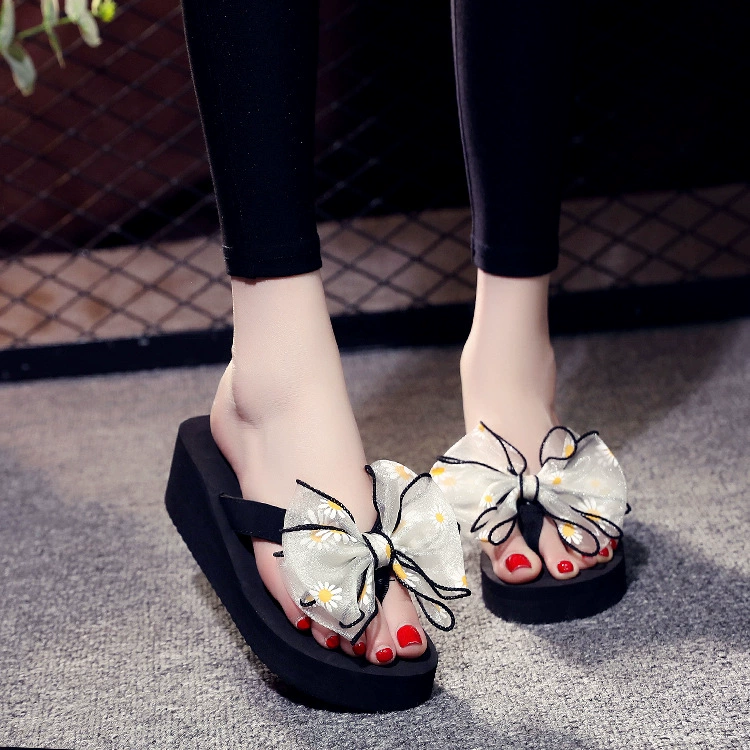 Тапочки оптом, летние новые шлепанцы с бантом и ромашкой, женский наряд, модные тапочки с толстой подошвой, зажимы