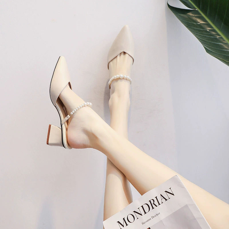 Женские сандалии для отдыха на природе, новая летняя модель 2025 года, заостренный носок, французская мода, туфли-лодочки на среднем каблуке, массивный каблук, закрытые мюли.