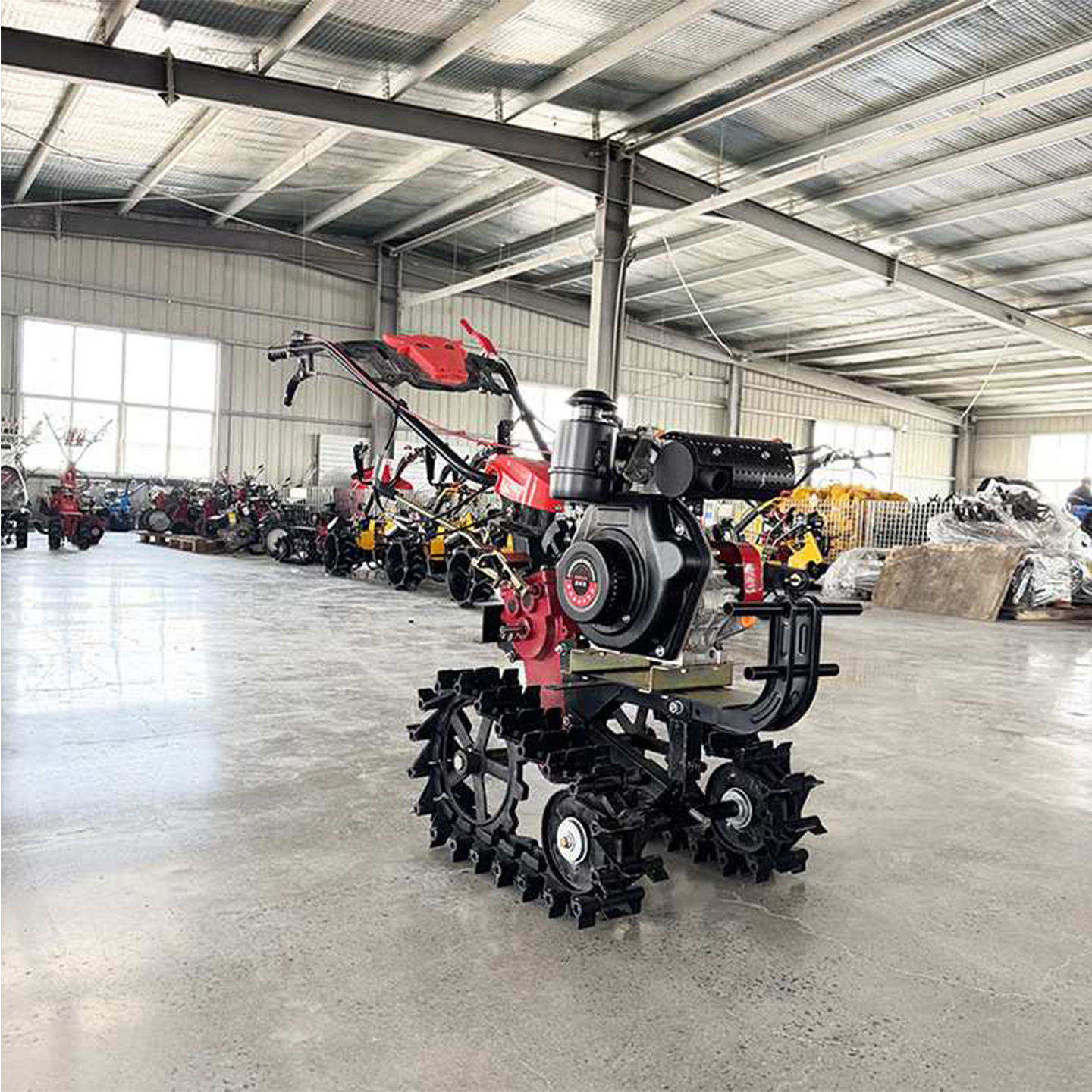 Mini-cultivadora multifuncional para zanja, fertilización y desherbación diesel Red Bull doble cadena pista de arroza tierra dura de montaña