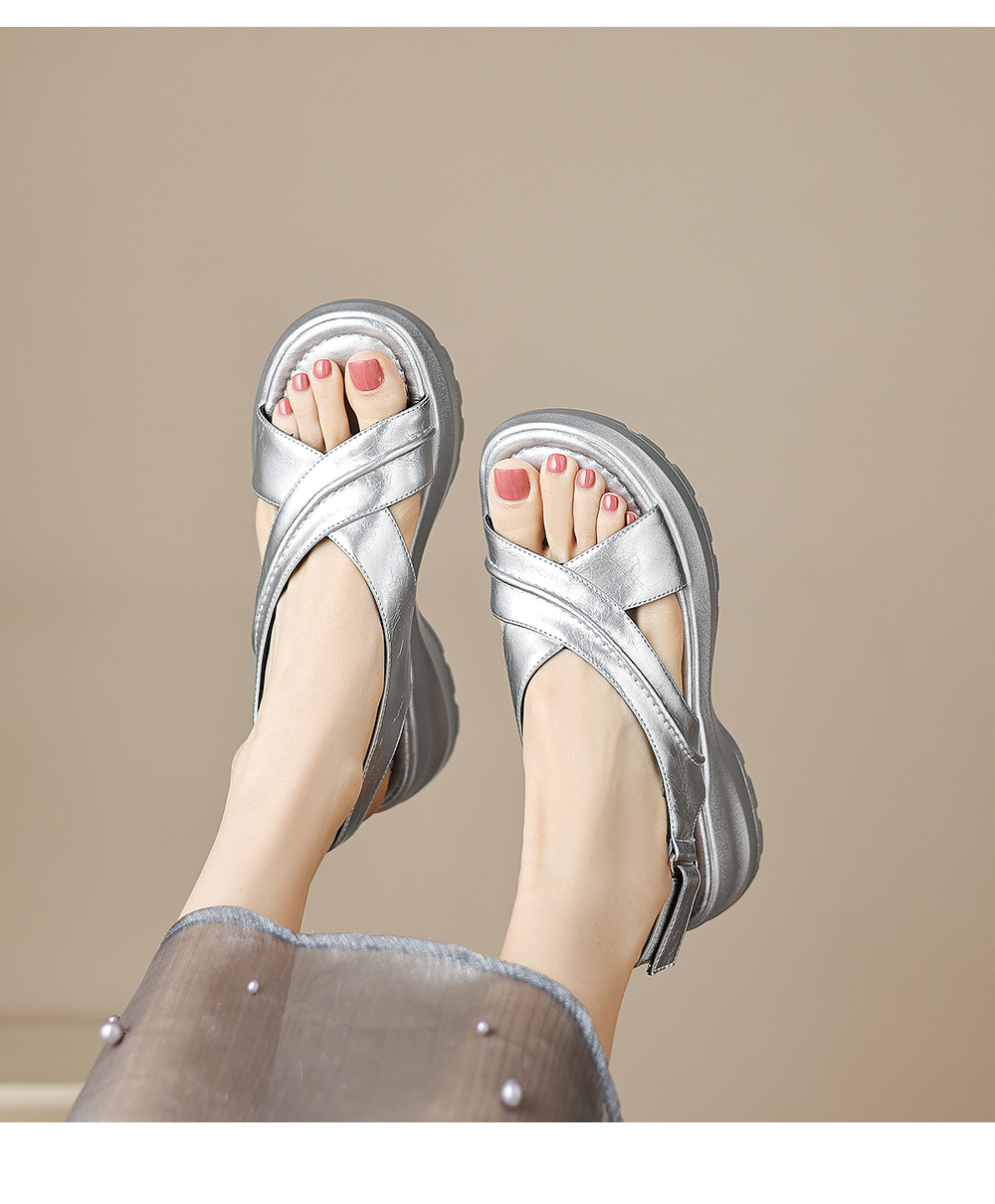 Sandal nữ đế dày phong cách thể thao quai chéo hở mũi, đế bánh mì êm ái — màu trắng ngà, bạc chi tiết 14