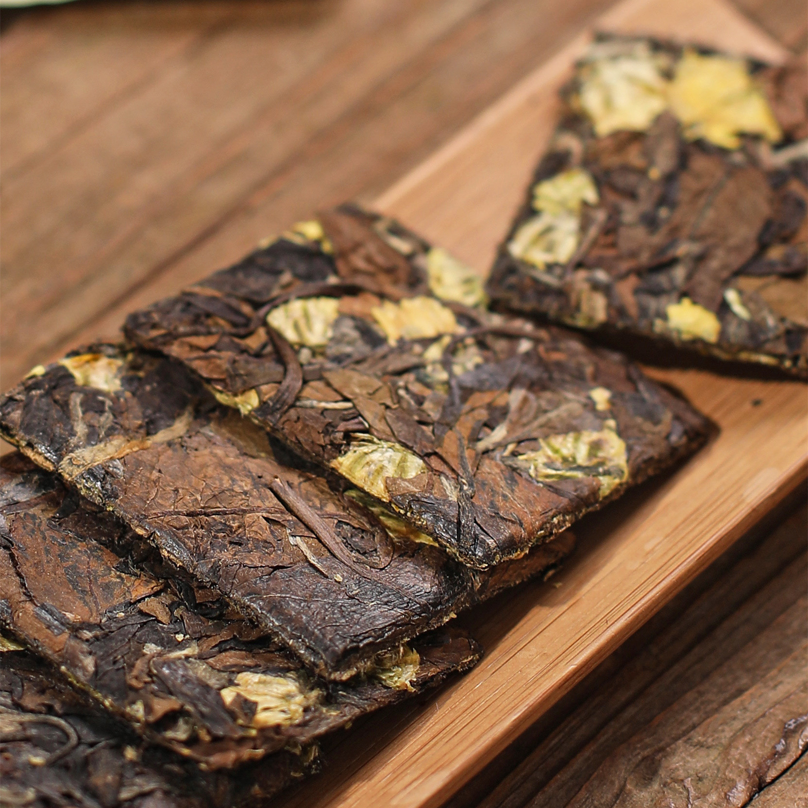 High Mountain Sun-Shaded Fuding White Tea Aged Chrysanthemum Old White Tea Shoumei Gongmei Tea Leaf Cookies 500g Wholesale