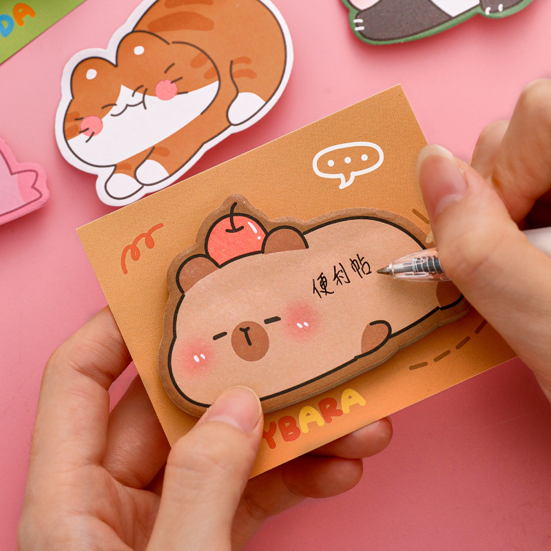 Caricatura de dibujos animados pequeños animales pastillas en estudiantes lindos mensajes de oficina de forma alienígena nota adhesiva desgarrable fuerte n pastillas secundarias