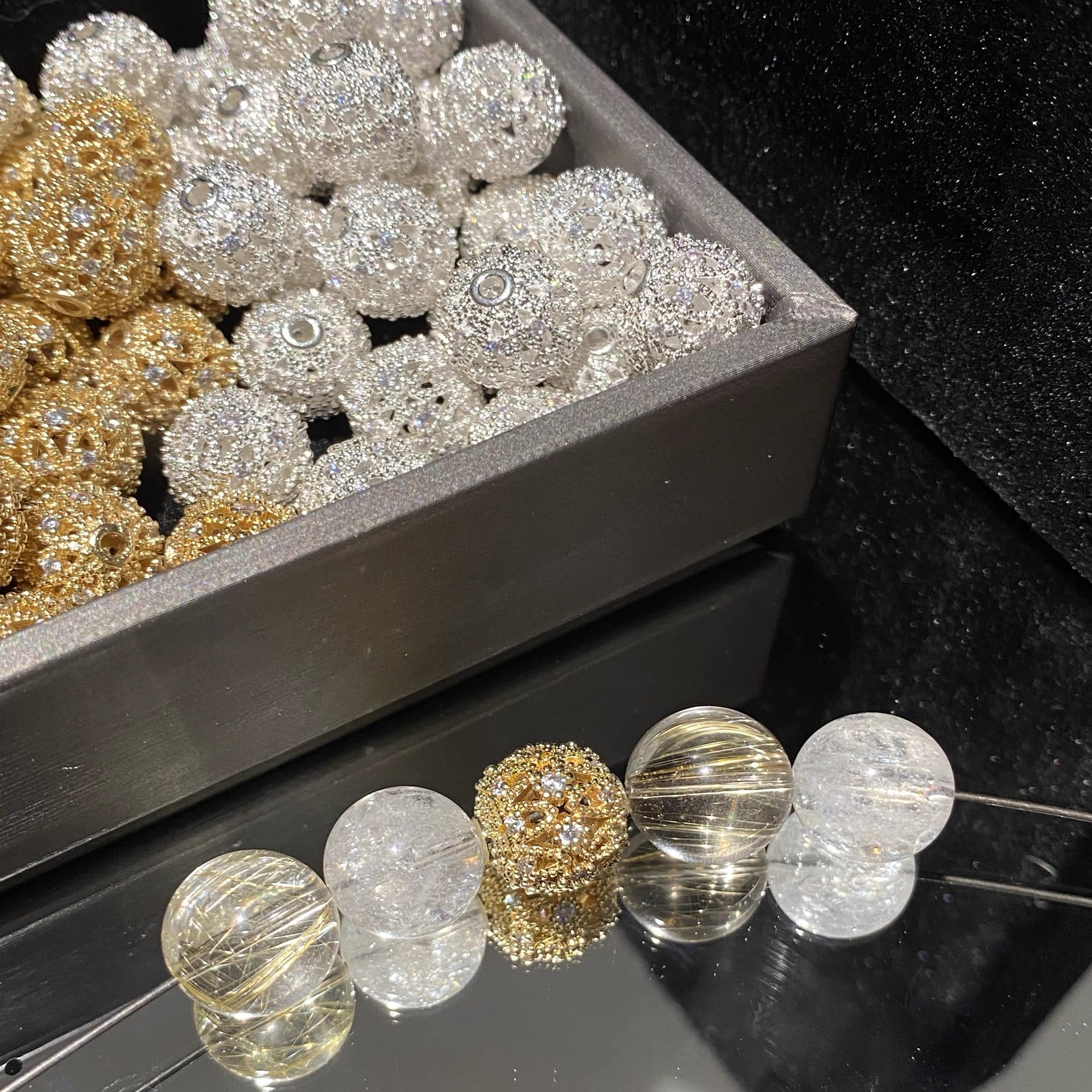 14K Gold-Filled Color-Preserving Hollow Ball Bead Accessories Crystal DIY Spacer Beads and Decorative Pieces for Handmade Jewelry Bracelets