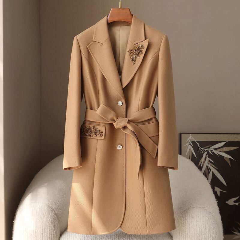 Small Quantity of Clothing: 2026 Spring Women's Heavy Embroidery Wool Fine Weave Blazer Long Slim Fit Coat with Belt