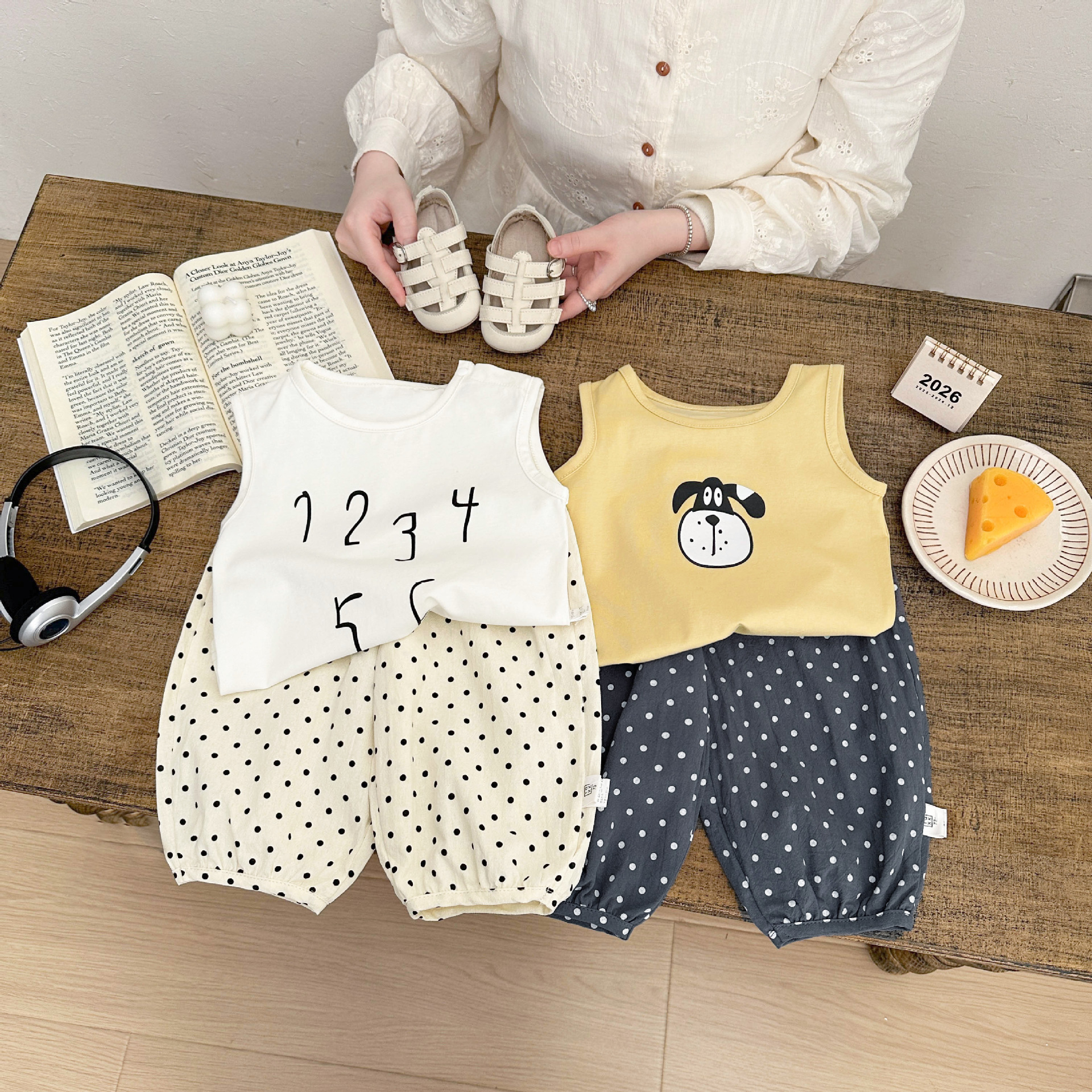 Baby chaleco delgado 2026 ropa de verano nueva ropa de bebé fresca camisa sin mangas lindos niños versátiles ropa infantil