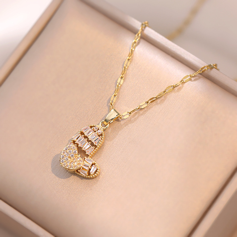 15g Weight Copper Pendant Material Pendant Necklace Classification Copper Chain Material 1 Piece Quantity Wholesale Jewelry Simple Style Heart Shape Copper Diamond Pendant Necklace