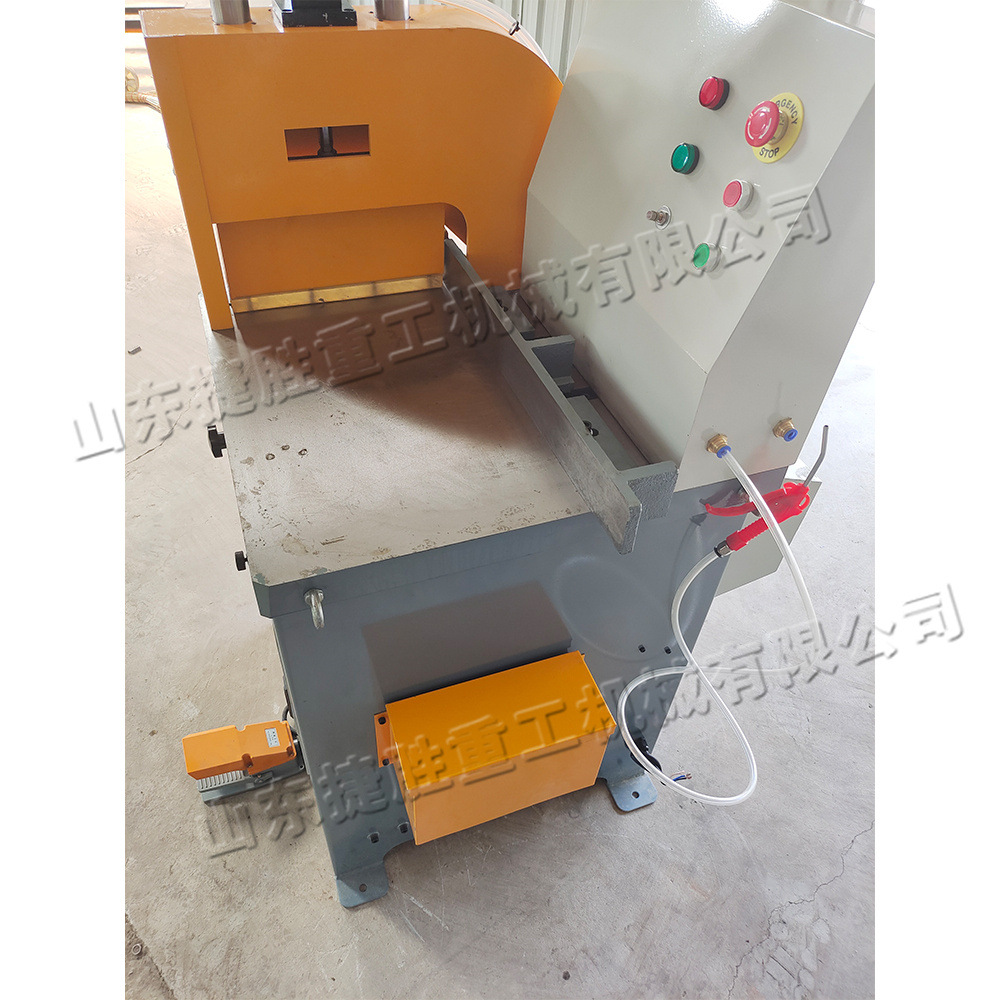 Máquina de corte automática de aluminio servo NC barra de aluminio sierra circular puerta y ventana disipador de calor máquina de corte de aluminio neumático