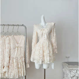 塞纳2025千金新款法式纯欲粉色蕾丝连衣裙收腰千金风生日蓬蓬裙