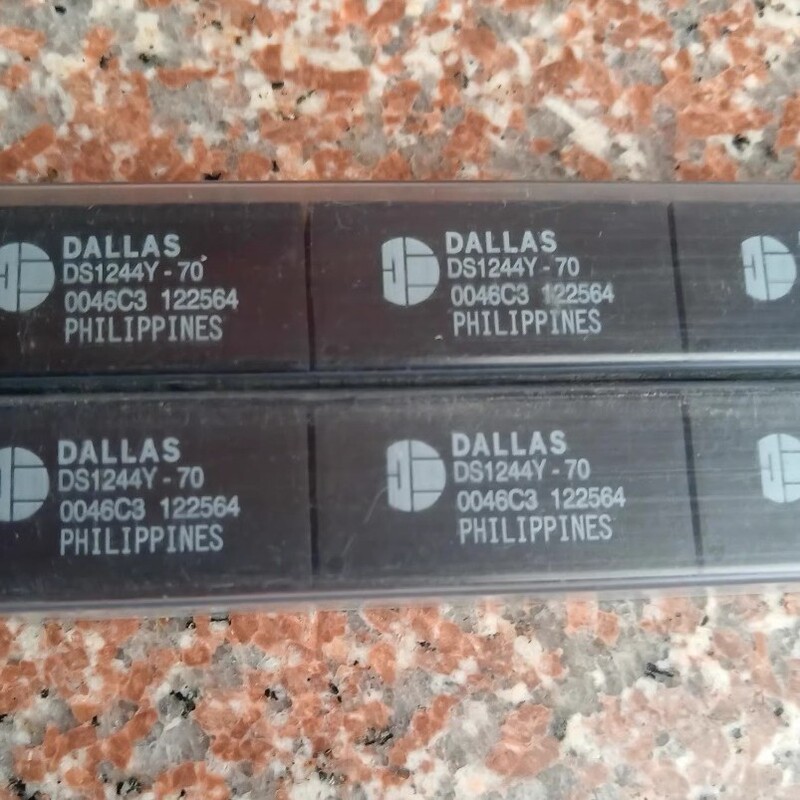 Ds1244Y-200+ Ds1244Y-70+ Ds1244Y-150 Memory Ic Chip Genuine New