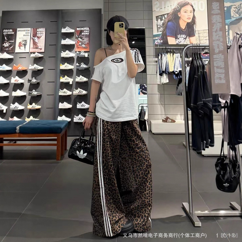 European and American Cross-Border Personalized Street Leopard Print Casual Pants Loose Slimming Striped Splicing Design Three-Piece Long Pants European and American Cross-Border Personalized Street Leopard Print Casual Pants Loose Slimming Striped Splicing Design Three-Piece Long Pants
