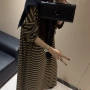 宽松加长柔软连衣裙