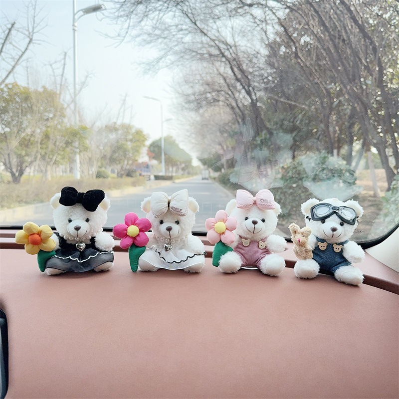 Creativo lindo cartón de dibujos animados peluche oso montado en la consola central decoraciones de automóviles accesorios de automóviles accesorios de automóviles para hombres y mujeres