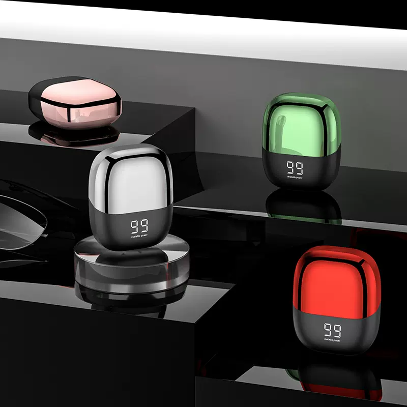 新款便携式磁吸电动剃须刀迷你男刮胡刀充电式水洗胡须刀跨境批发