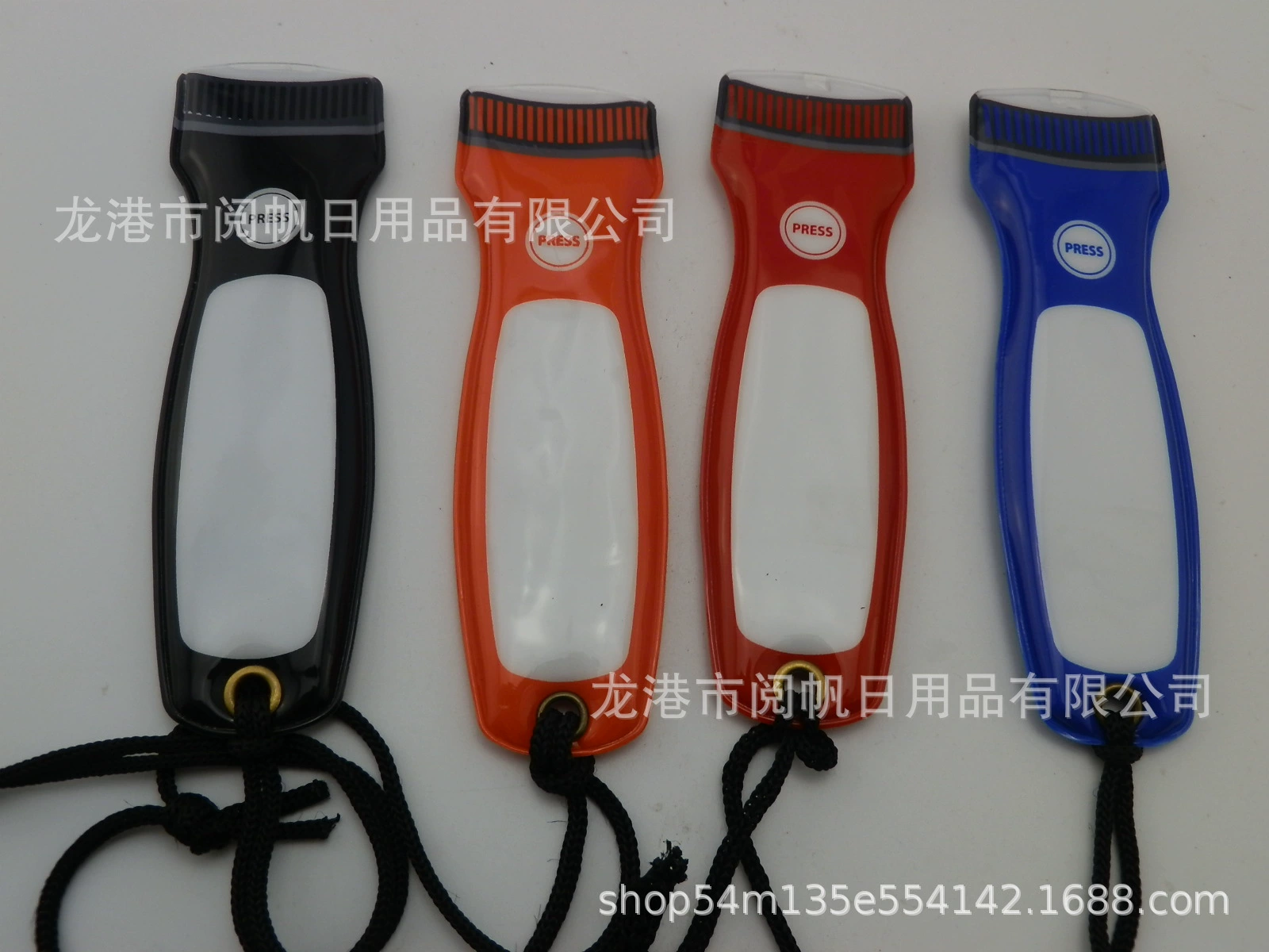 Популярный магнитный фонарик из ПВХ от производителя, светодиодный фонарик с возможностью нанесения логотипа, оснащен ремешком для удобной переноски.