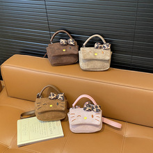 ���������Y����С����Ů2025�¿�r�пɐ�С؈���ﶬ��Ƥ�qб���