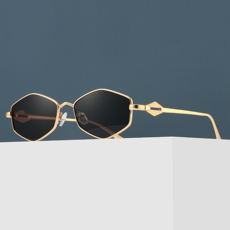 2025 New Polygonal Sunglasses for Men and Women, Korean and Japanese Style, Personalized Diamond-Shaped Sunglasses for Driving, Fishing, and Sun Protection