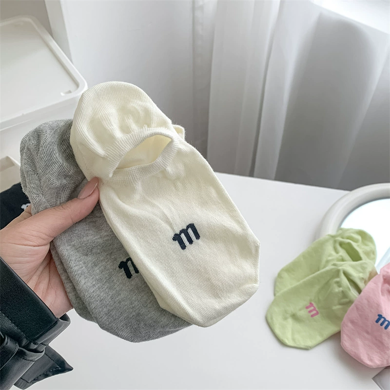 Summer socks, invisible gaiters, letter M