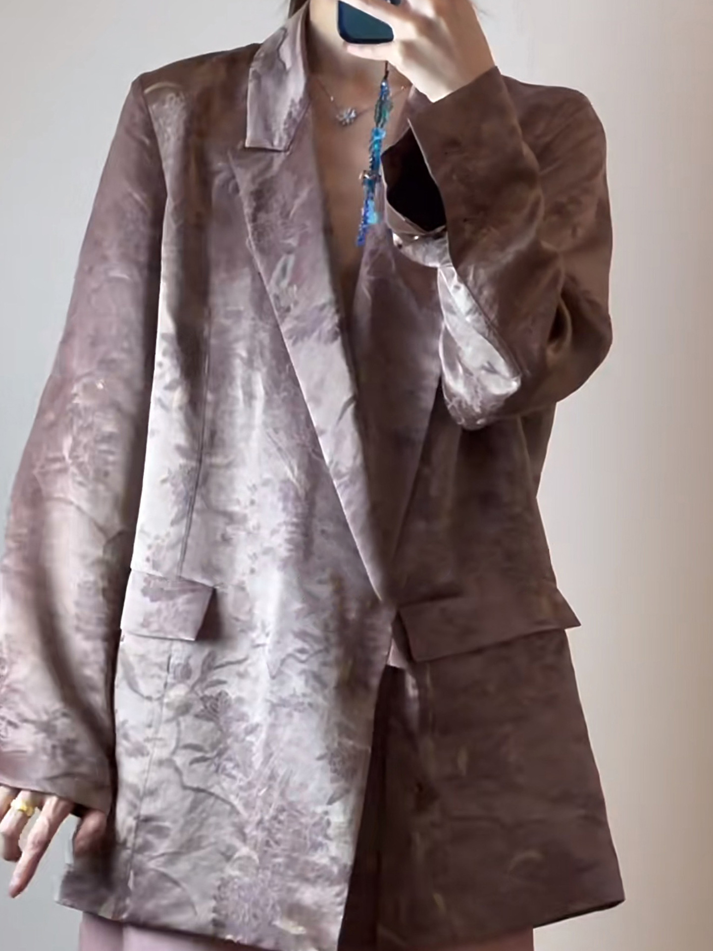 Áo khoác blazer nữ phong cách Trung Hoa cao cấp, chất liệu acetate in họa tiết dân tộc, buộc dây trước — đen, Màu cà phê