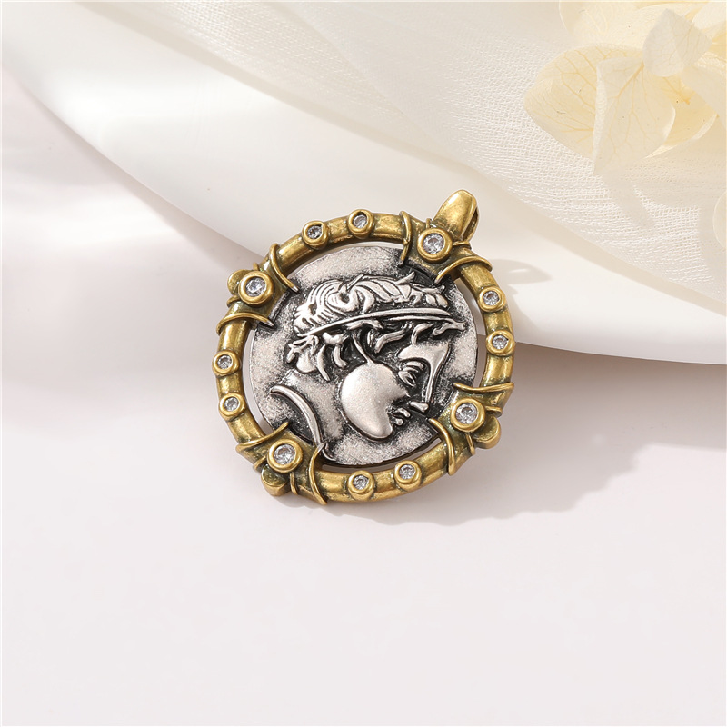 7g Weight Pendant Jewelry Making Type Artificial Pearls, Rhinestones Inlay Material DIY Jewelry Accessories Classification 1 Piece Quantity Copper Material Portrait Pattern Plating, Inlay Design Retro Style 1 Piece Copper Artificial Pearls Rhinestones Portrait Pendant 5