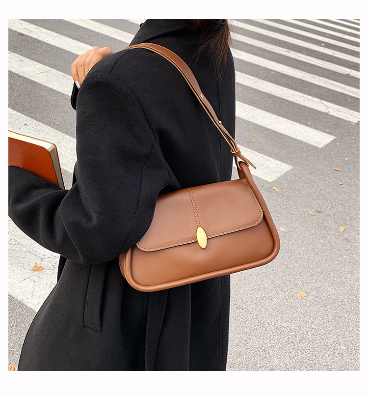 Simple Retro Bags 2021 New Fashion Winter Shoulder Women's Bag High-grade Western Style Messenger Bag All-matching Ins display picture 4