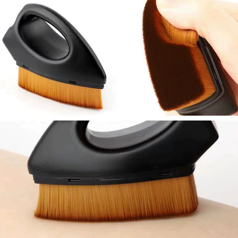 Foundation, triangular brush