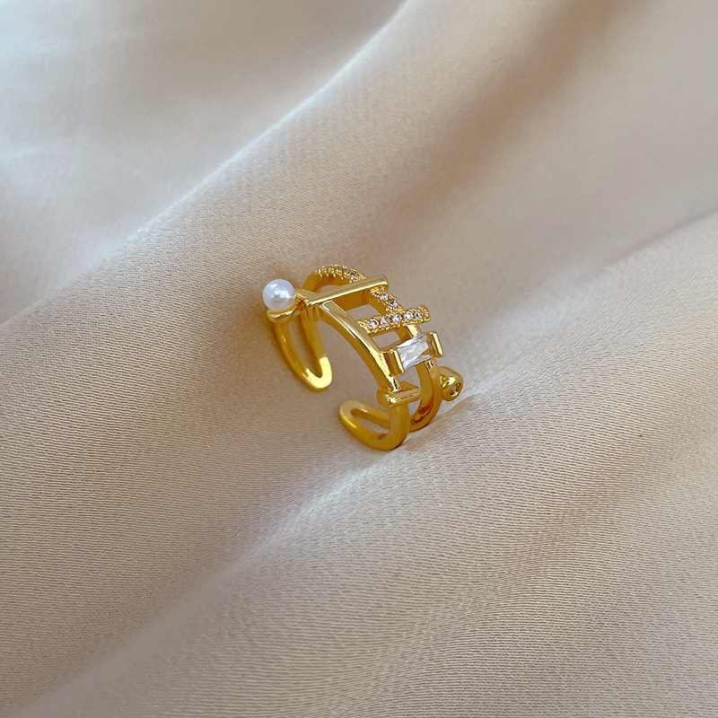 Elegant Geometric Pearl Ring For Women Minimalist Designer Style_voghion.com