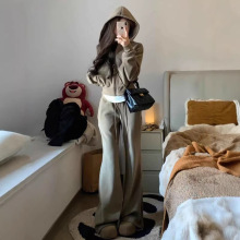 �߼��Еr���\�ӷ����bŮ����С���Ӷ̿��Bñ�l�����ѝ���e�ɼ���