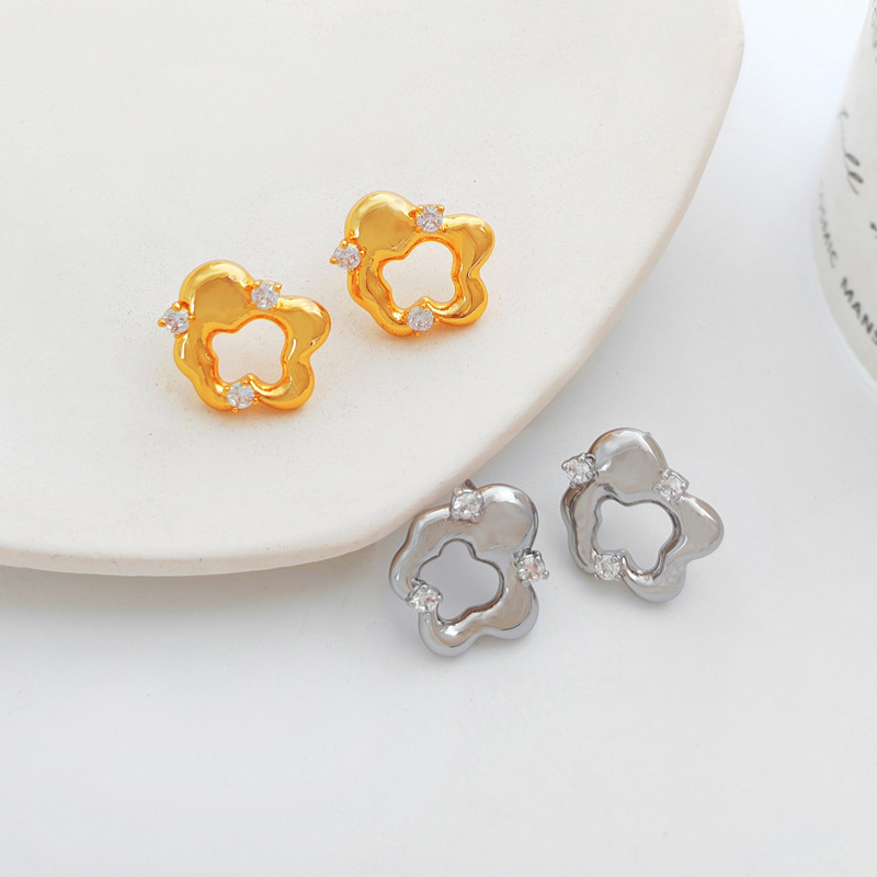 Fashion Irregular Copper Plating Hollow Out Inlay Zircon Ear Studs 1 Pair