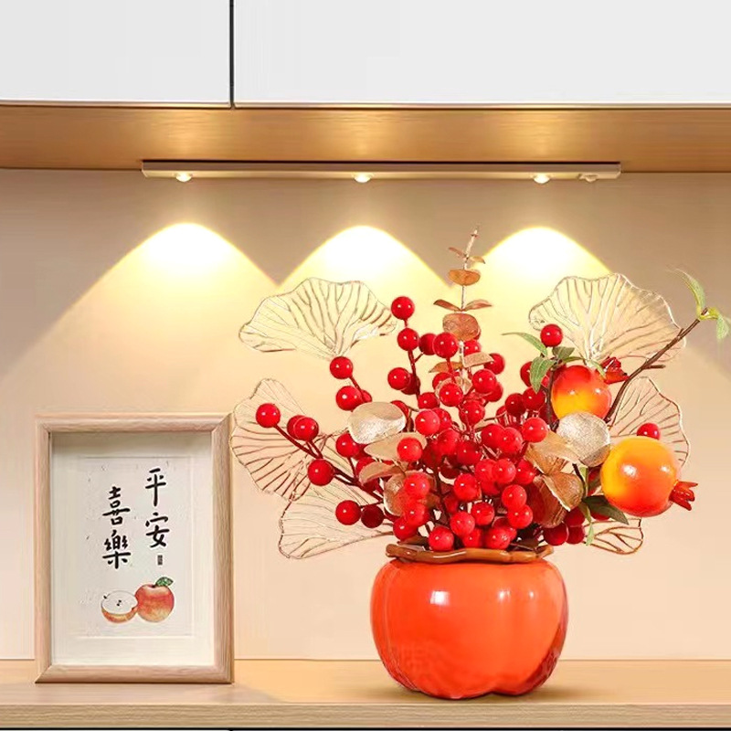 Creative persimmon-shaped ceramic vase, suitable for water-cultivating pothos or hydroponic planting, serving as a decorative piece for living room, office desk, or home office decoration.