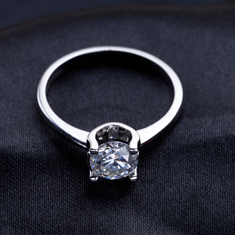 Anillo de toro clásico de 1 quilate de piedra negra de moissanita S925 plata esterlina anillo de diamantes de moda para mujeres