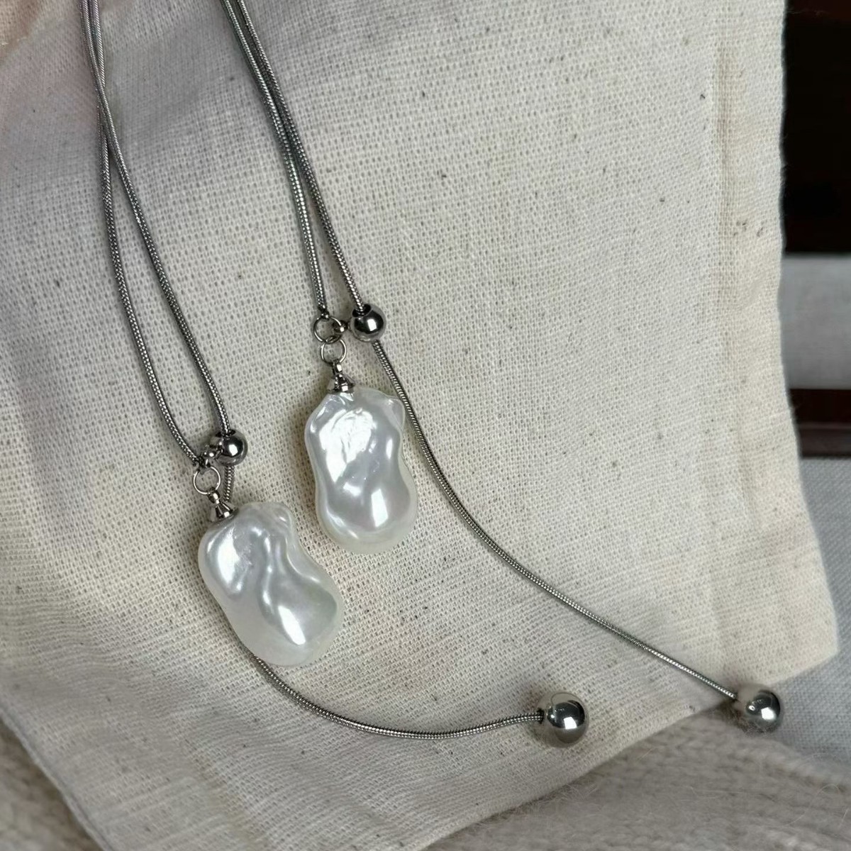 New Baroque Freshwater Pearl Irregular-Shaped Necklace with Dazzling Luster, Pull-Out Sweater Chain, Wholesale Jewelry