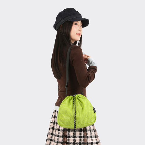 New Style Drawstring Fashion Shoulder Bag for Women Commuting Leisure Lightweight Single Shoulder Mom Bucket Bag