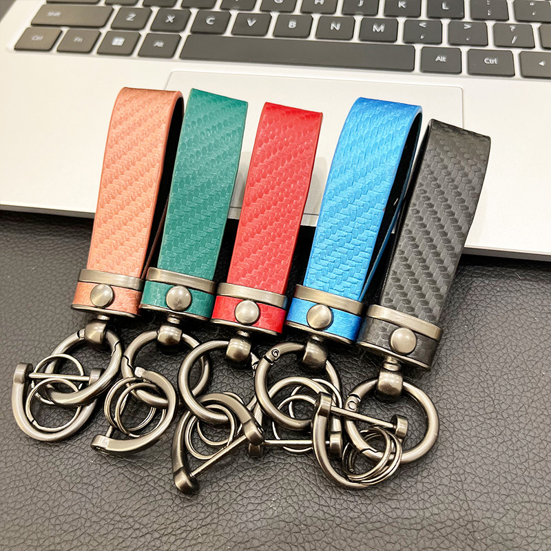 Suministro directo de fábrica patrón de fibra de carbono coche llavero hombres cintura colgando clave cuerda colgante regalo suministros de coche al por mayor