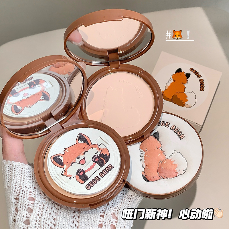 Gege bear cloud yarn polvo de maquillaje ligero no es fácil de quitar, polvo de maquillaje brillante, maquillaje al por mayor