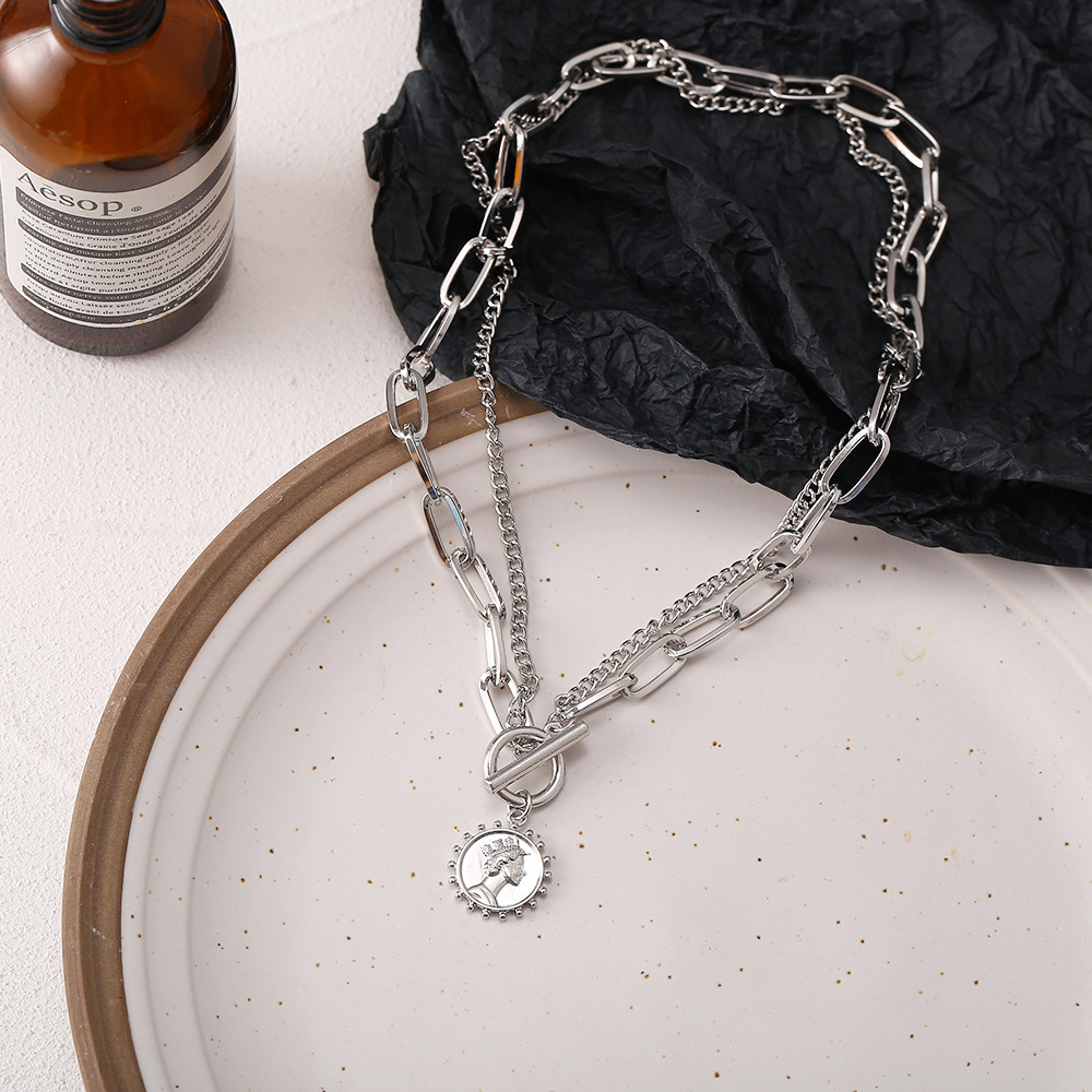 simple clavicle chain necklace jewelry human head pendant necklace